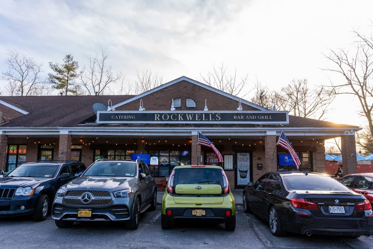 Rockwell's Bar & Grill storefront in Smithtown, NY